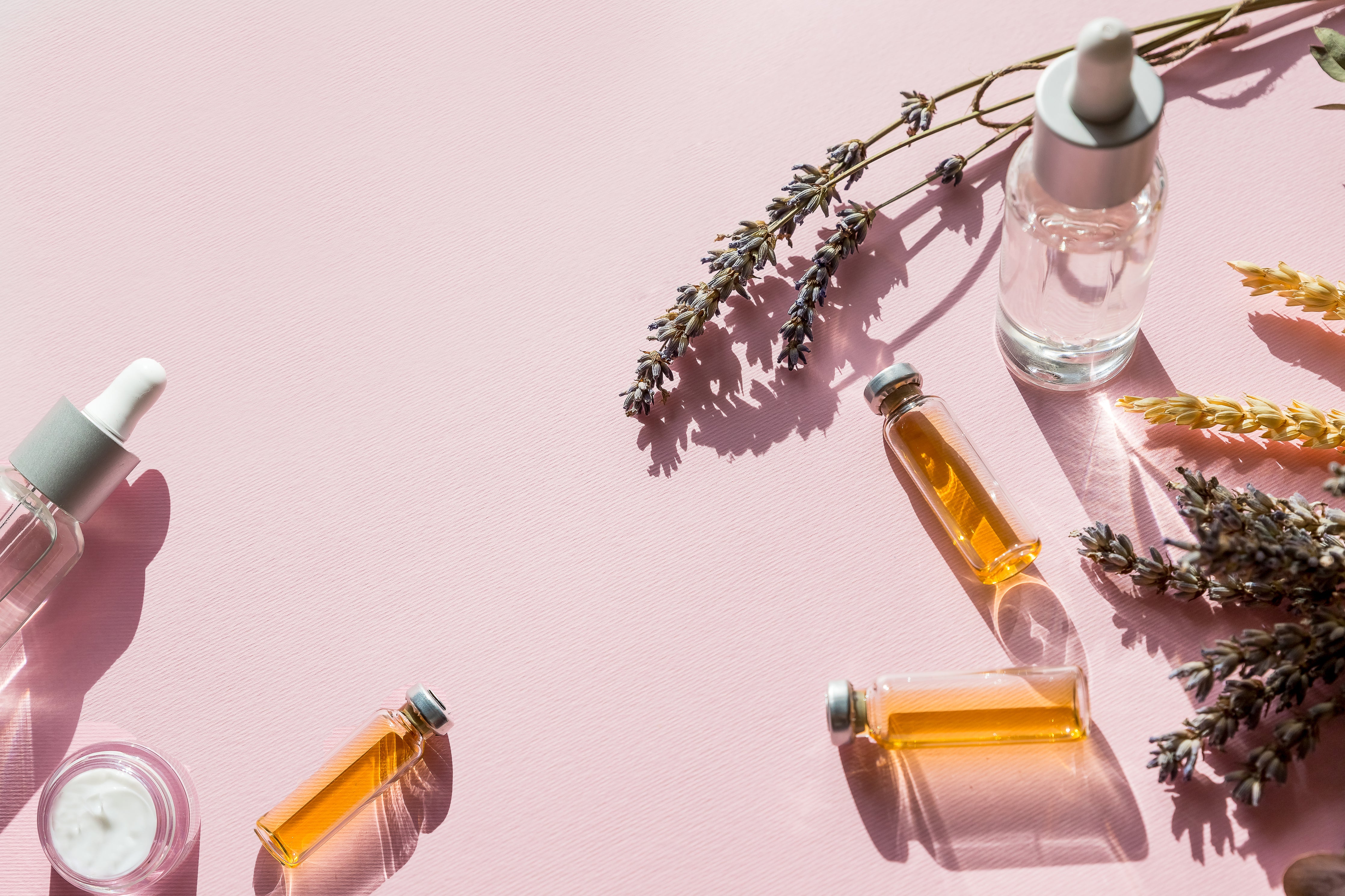 Scent Alchemy Mastering the Art of Perfume Layering for Truly